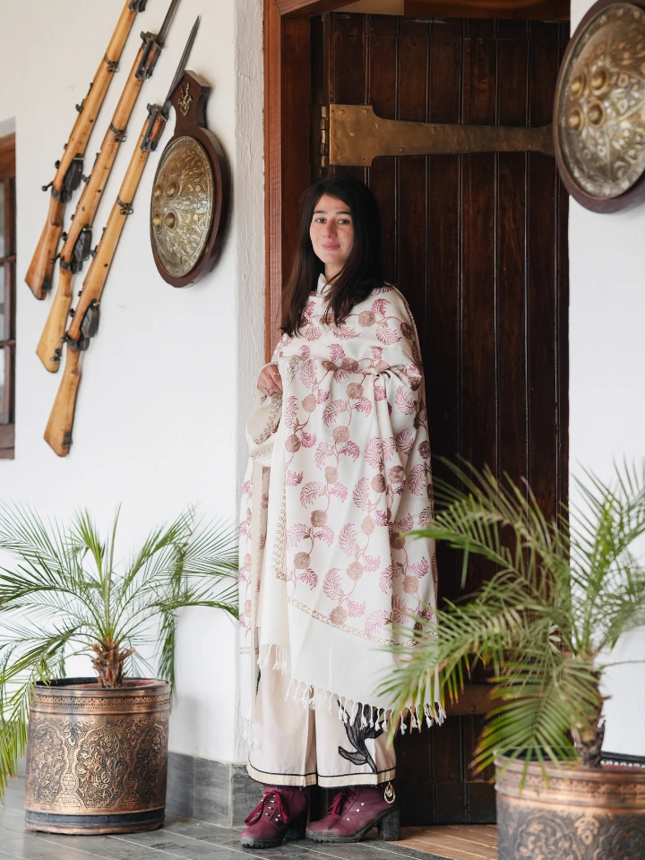 Classic Chitrali Wool Shawl for Women10 Classic Chitrali Wool Shawl for Women